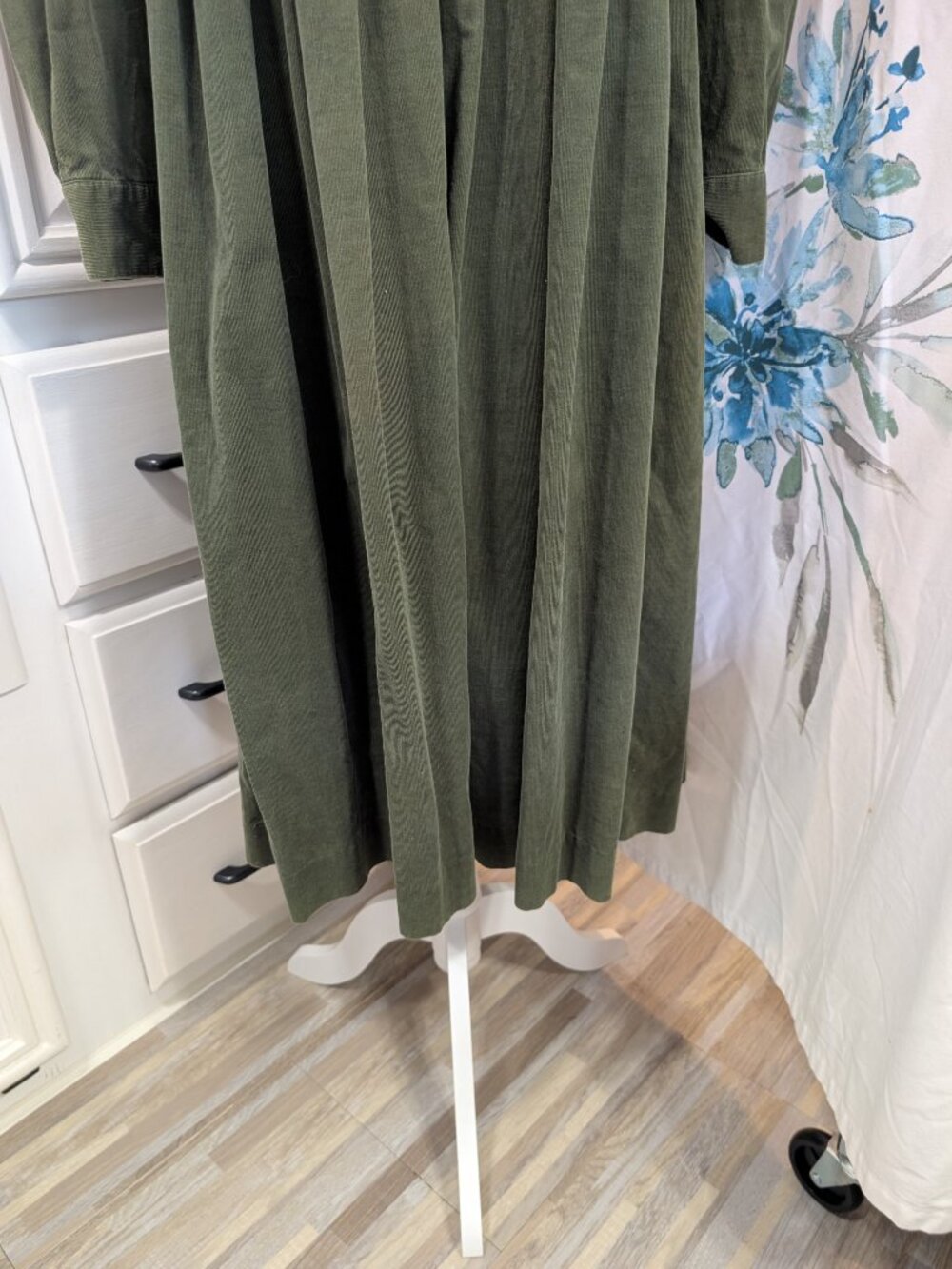 Laura Ashley Vintage Olive Green Corduroy Cottagecore Long Sleeve Dress Size 12 - Picture 4 of 16